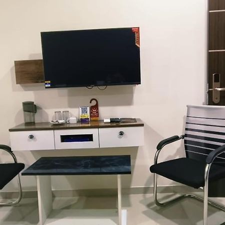 Hotel Vaishnavi Grand Miriālgūda Екстериор снимка
